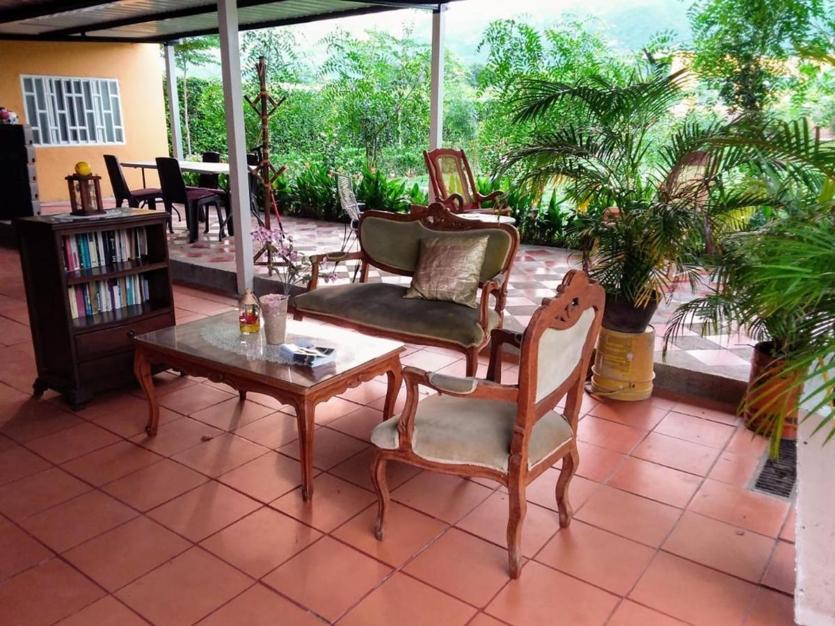 C&H Casa Campestre El Oasis Ricaurte Girardot Bed and Breakfast Εξωτερικό φωτογραφία