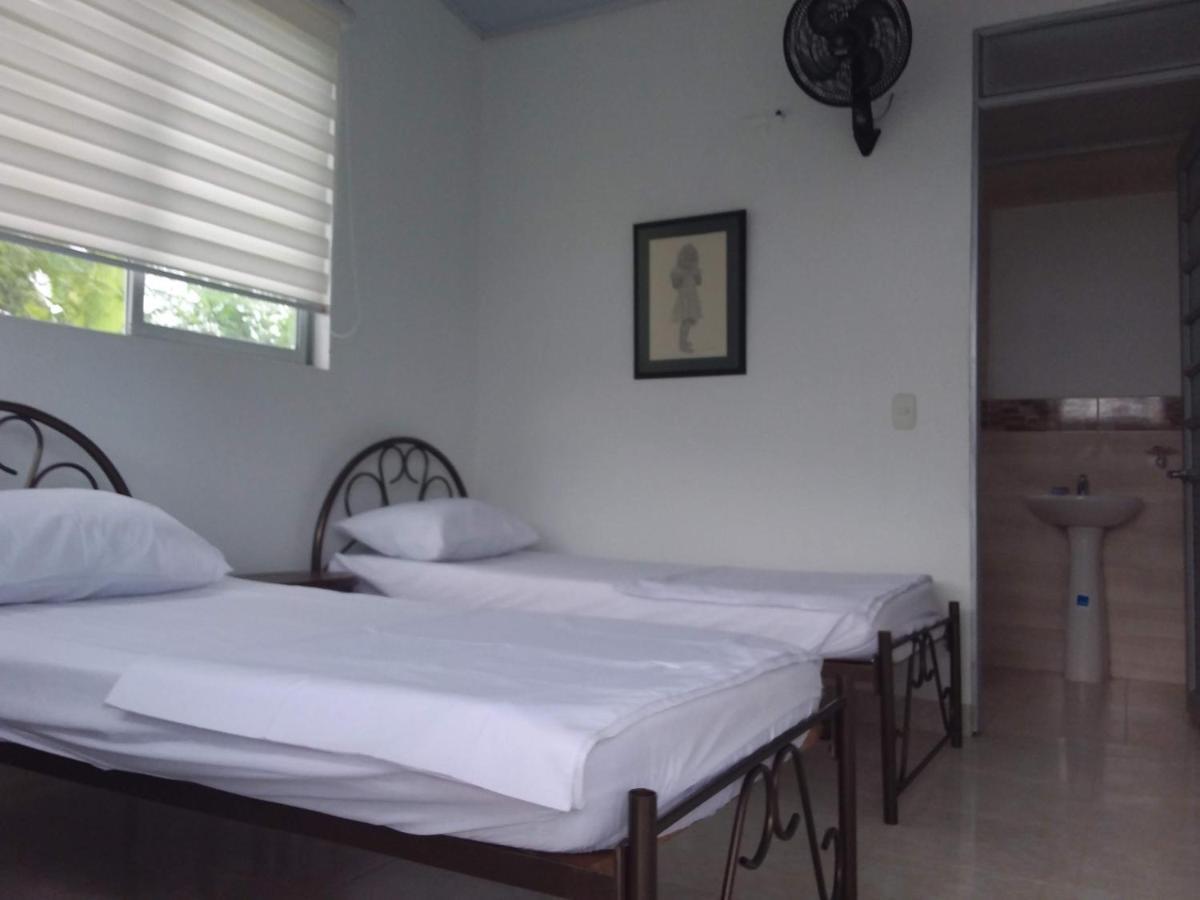 C&H Casa Campestre El Oasis Ricaurte Girardot Bed and Breakfast Εξωτερικό φωτογραφία